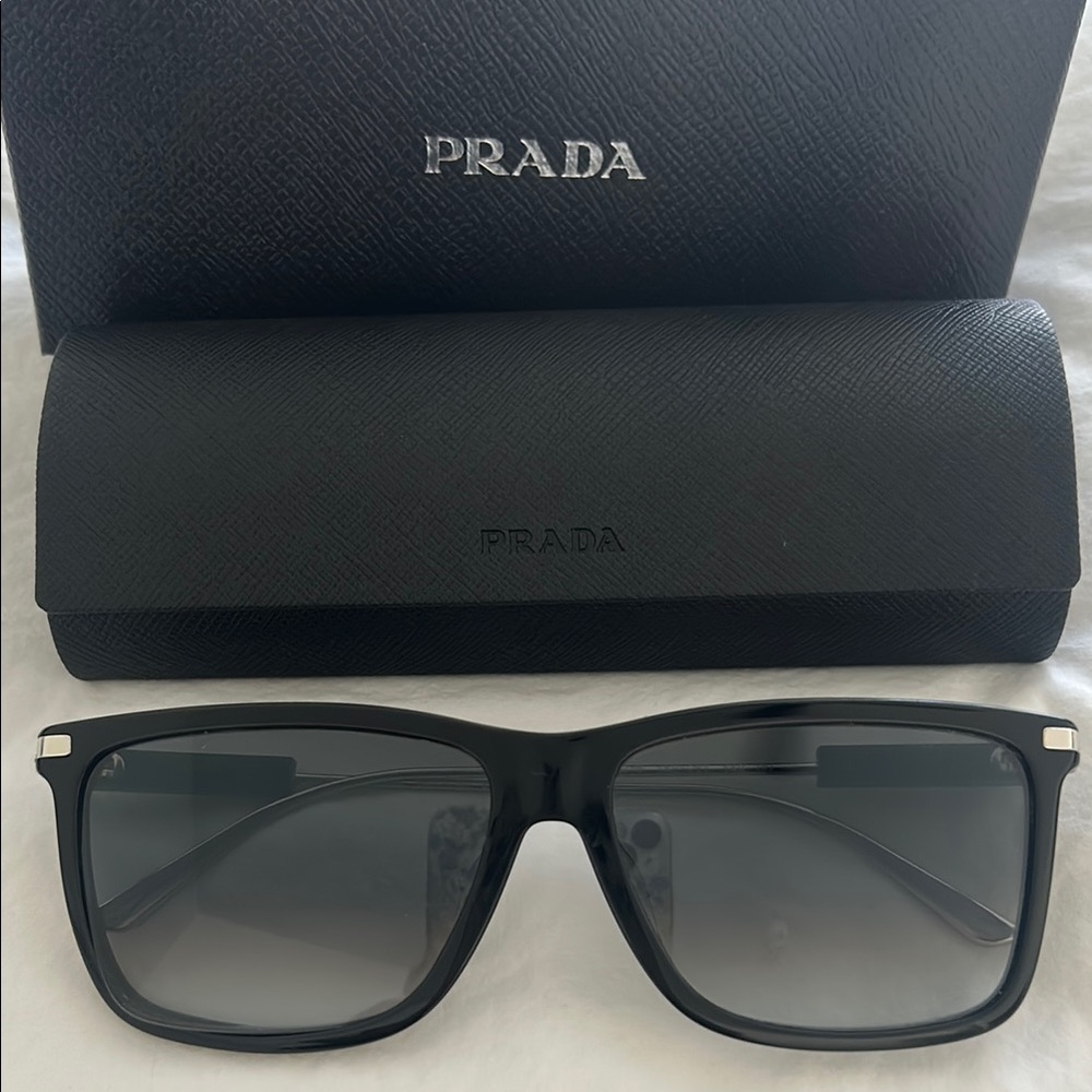PRADA SUNGLASSES NEW